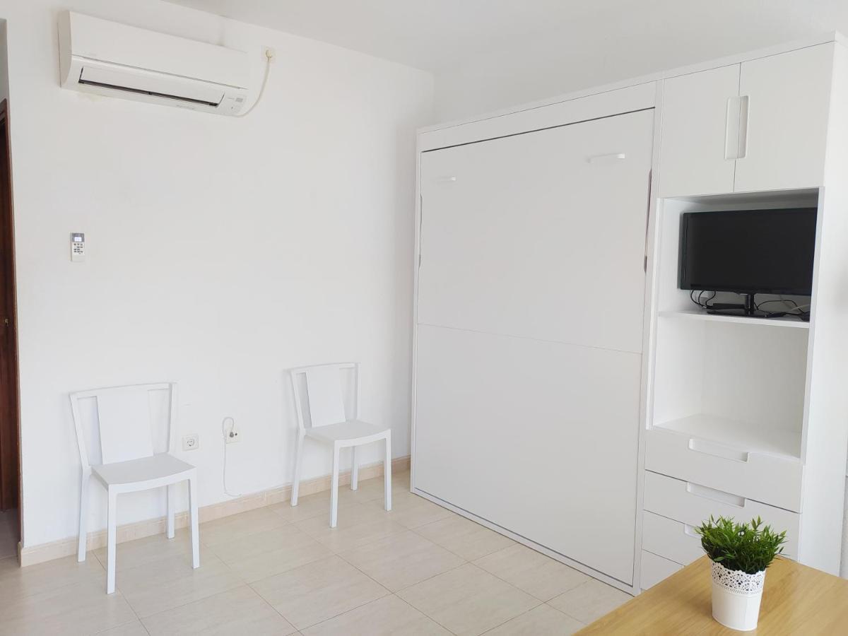Apartamentos Pagan Santiago De La Ribera Exterior photo
