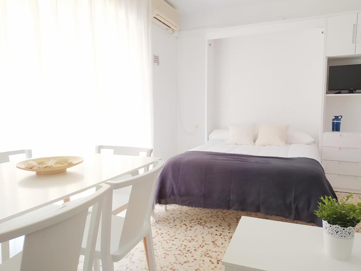 Apartamentos Pagan Santiago De La Ribera Exterior photo